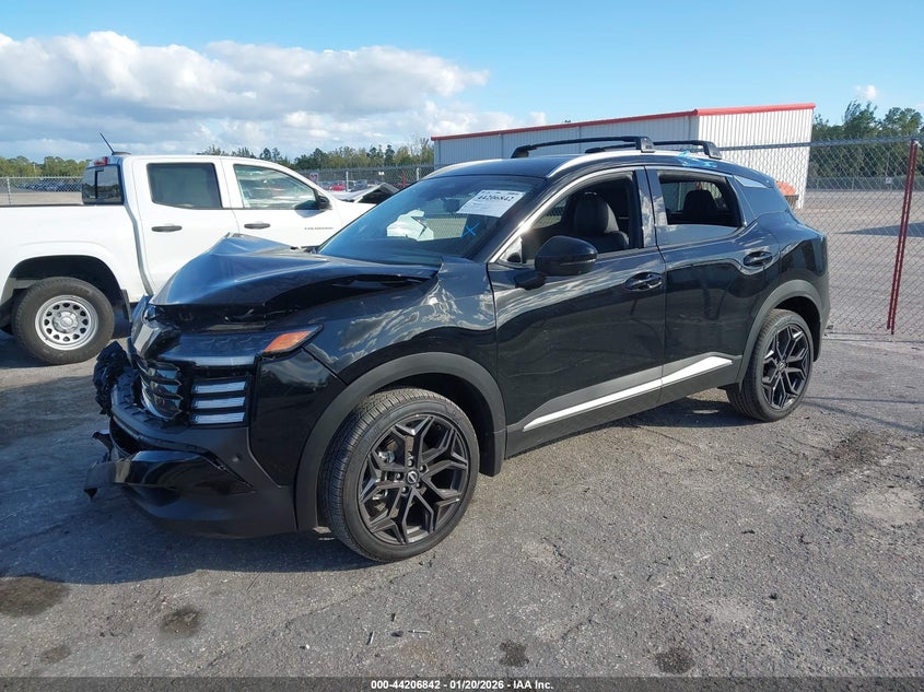 2025 Nissan Kicks Sr Fwd