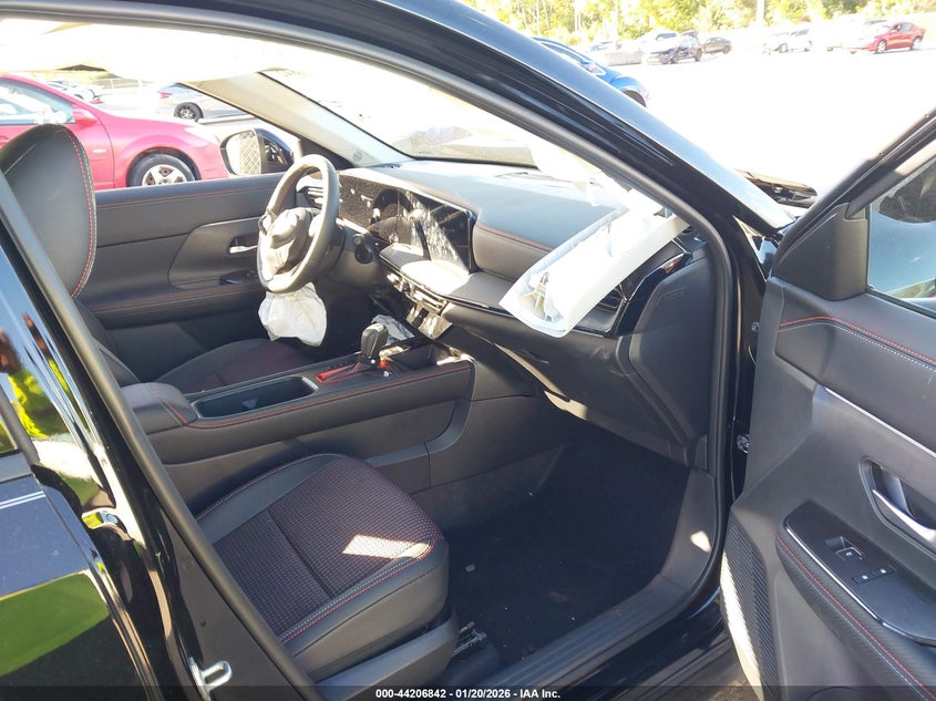 2025 Nissan Kicks Sr Fwd