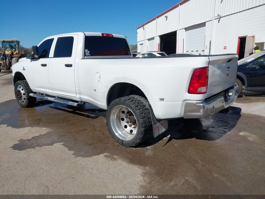 2018 Ram 3500 Tradesman 4X4 8' Box