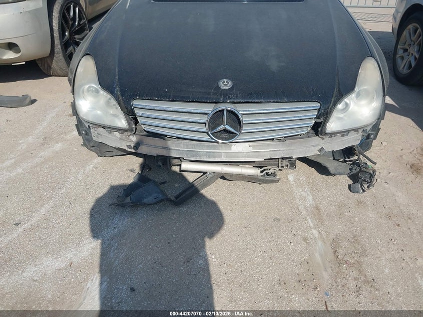 2007 Mercedes-Benz Cls 550 VIN: WDDDJ72XX7A080791 Lot: 44207070