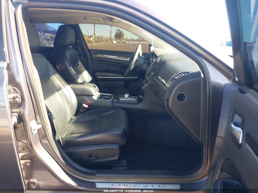 VIN 2C3CCAEG6HH549858 2017 CHRYSLER 300C