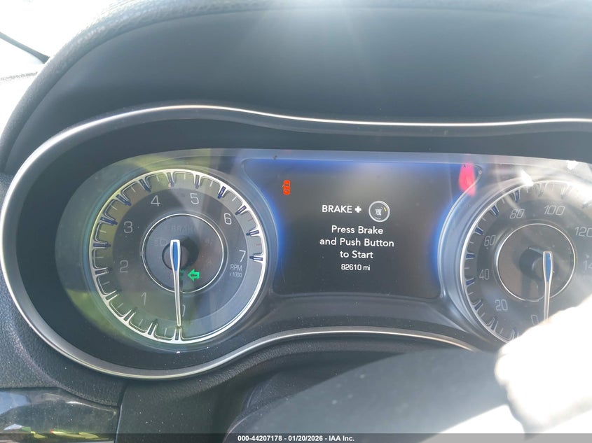 VIN 2C3CCAEG6HH549858 2017 CHRYSLER 300C