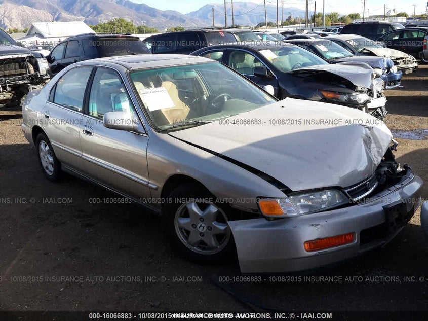 1HGCE6672VA002177 1997 Honda Accord Sdn Ex auction photo 1