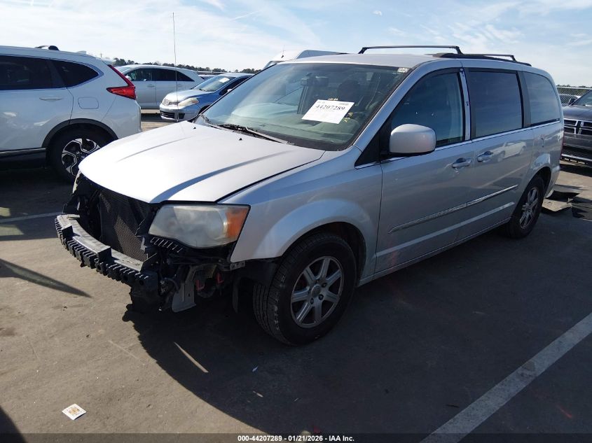 2012 Chrysler Town & Country Touring