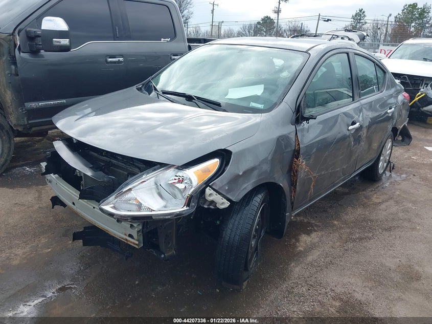 2017 Nissan Versa 1.6 Sv
