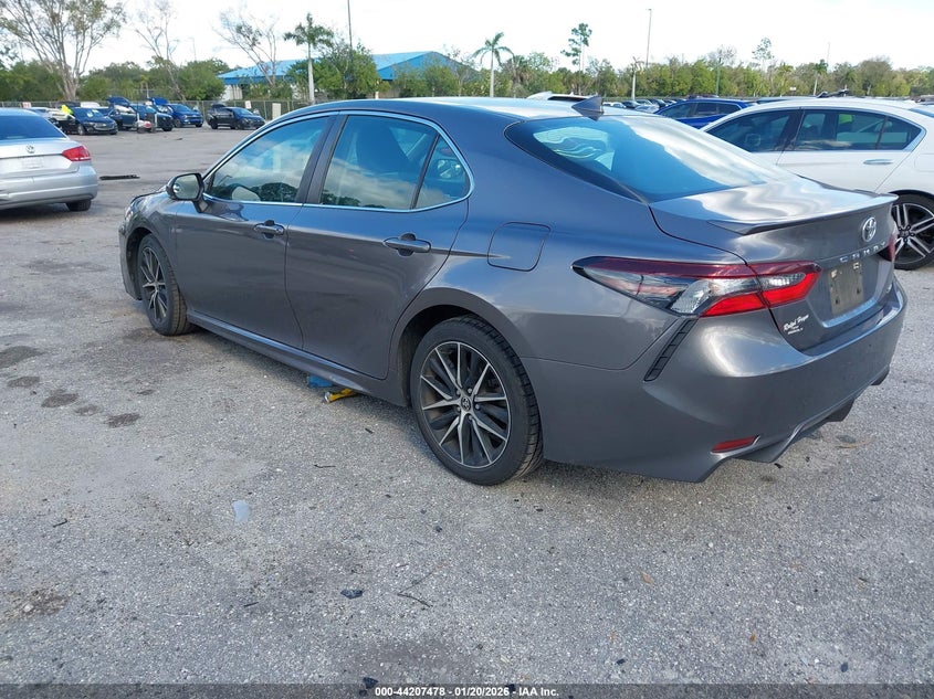 2022 Toyota Camry Se