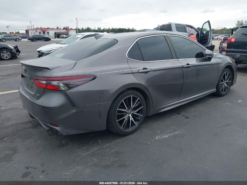 2022 Toyota Camry Se