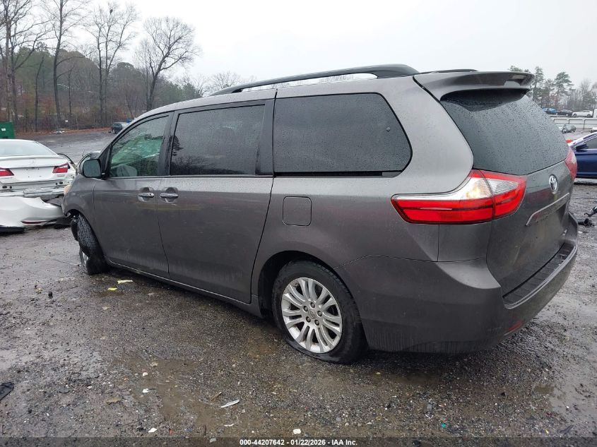 2016 Toyota Sienna Xle 8 Passenger