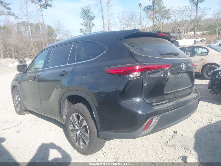 2021 Toyota Highlander Xle