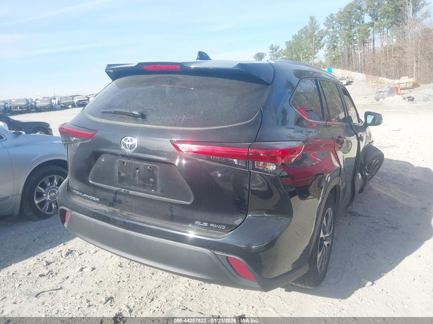 2021 Toyota Highlander Xle