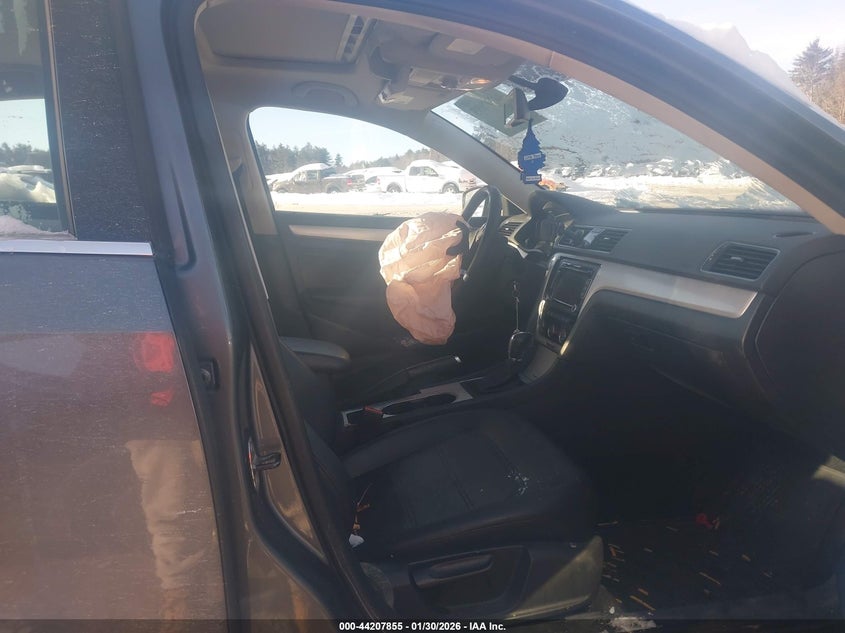 2013 Volkswagen Passat 2.5L Se