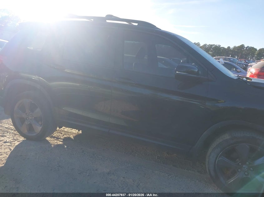 VIN 5FNYF8H98KB004482 2019 HONDA PASSPORT TOURING