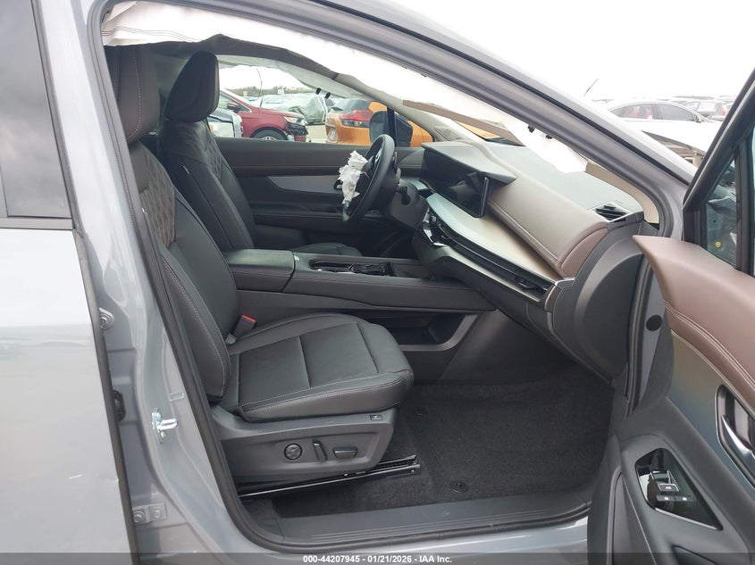 2025 Nissan Murano Platinum