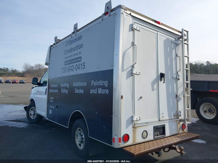 2014 Chevrolet Express Cutaway 3500