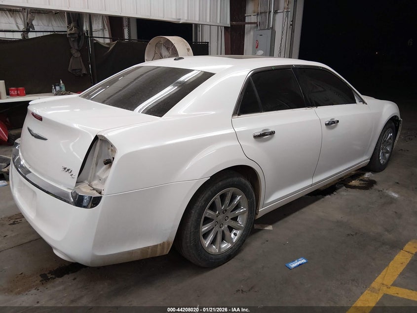 Vin: 2c3ca6ct8bh528472, lot: 44704037, chrysler 300c 20114