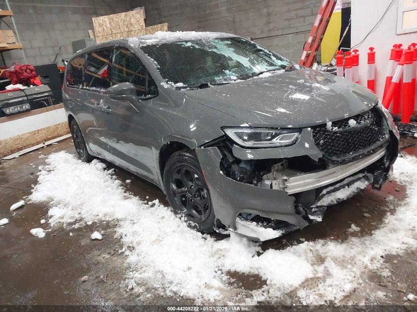 2022 Chrysler Pacifica Hybrid Touring L