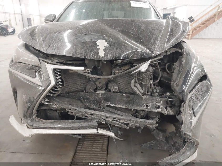 2016 Lexus NX 200T - widok 6
