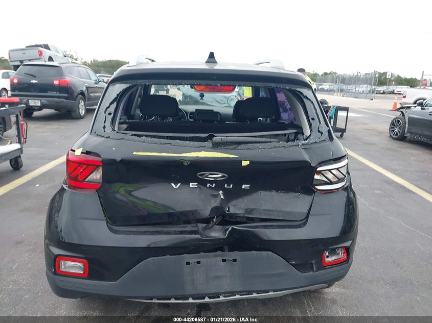 HYUNDAI VENUE 2022 VIN KMHRC8A34NU183372