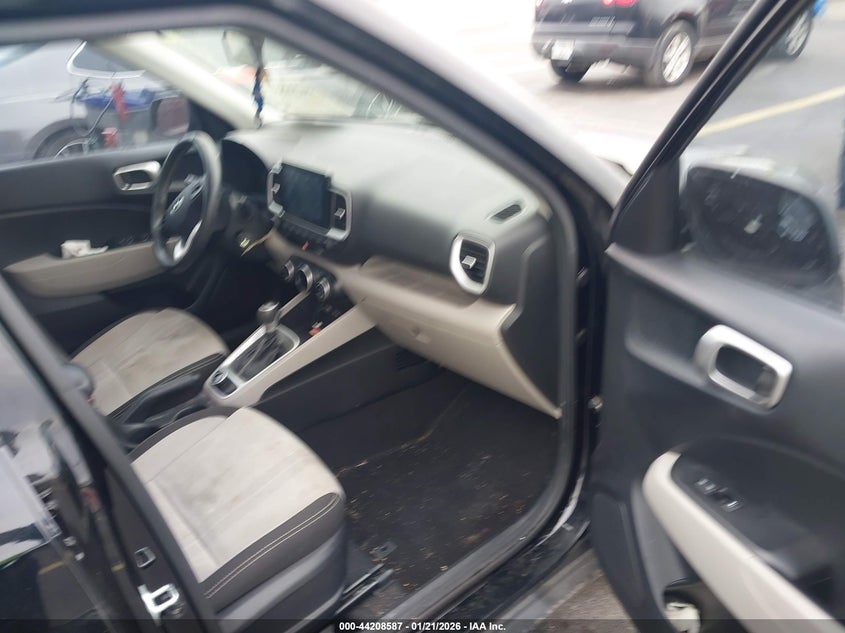 HYUNDAI VENUE 2022 VIN KMHRC8A34NU183372