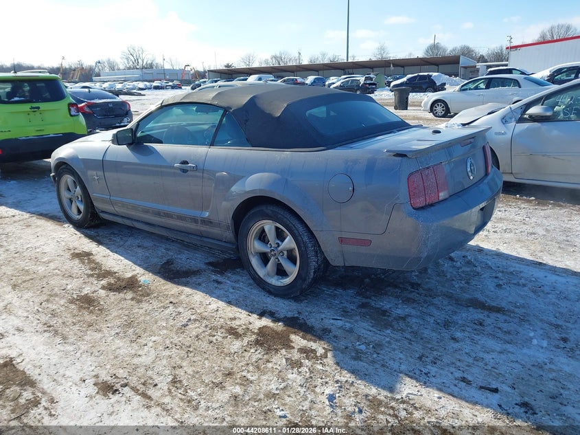 2007 Ford Mustang V6 Deluxe/V6 Premium