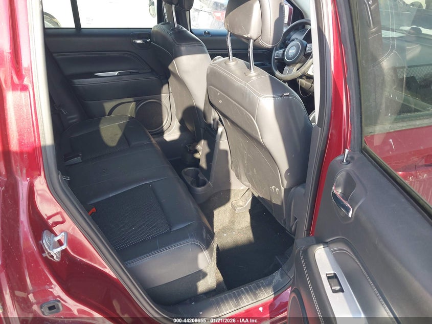 2014 Jeep Compass 2.4 Latitude Unknown Lot 111044208655 Vin 1C4NJDEB8ED546369