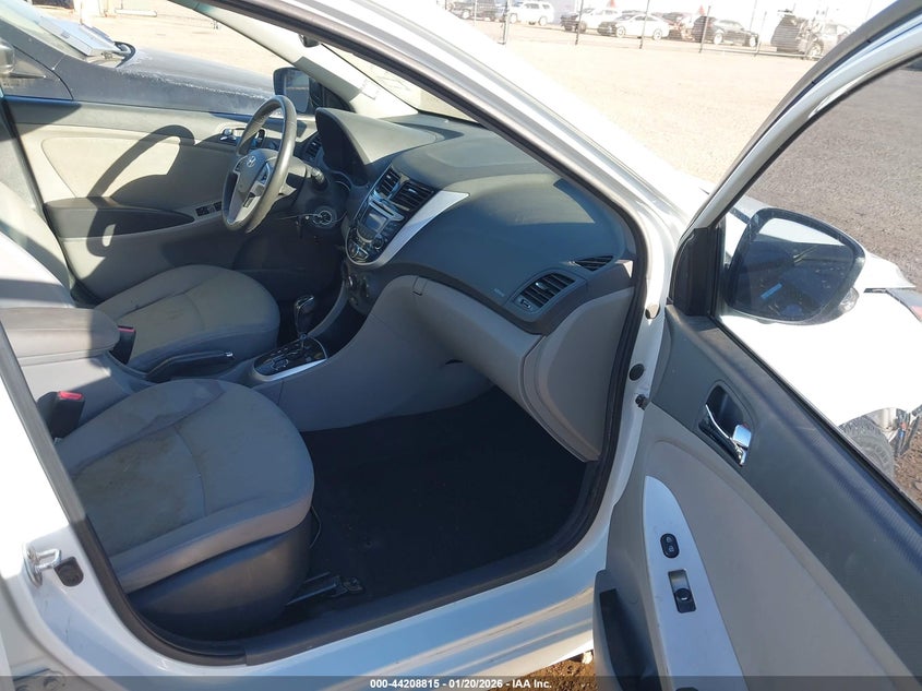 2013 Hyundai Accent Se