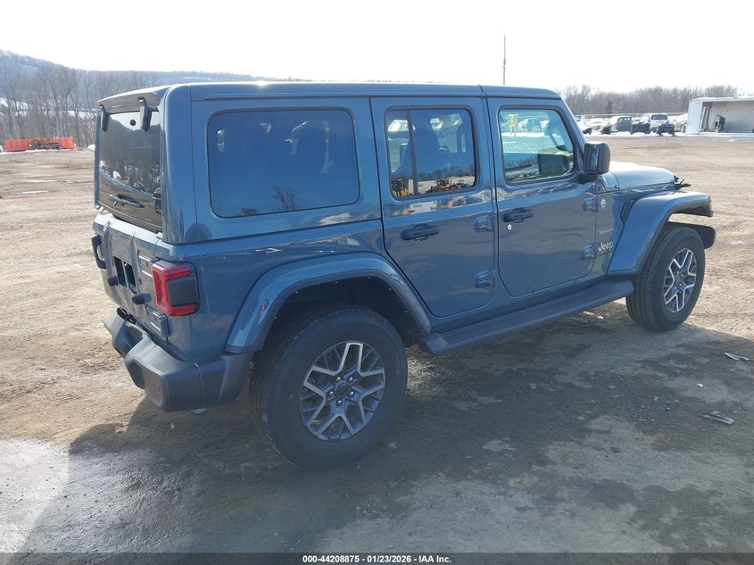 2024 Jeep Wrangler 4-Door Sahara 4X4