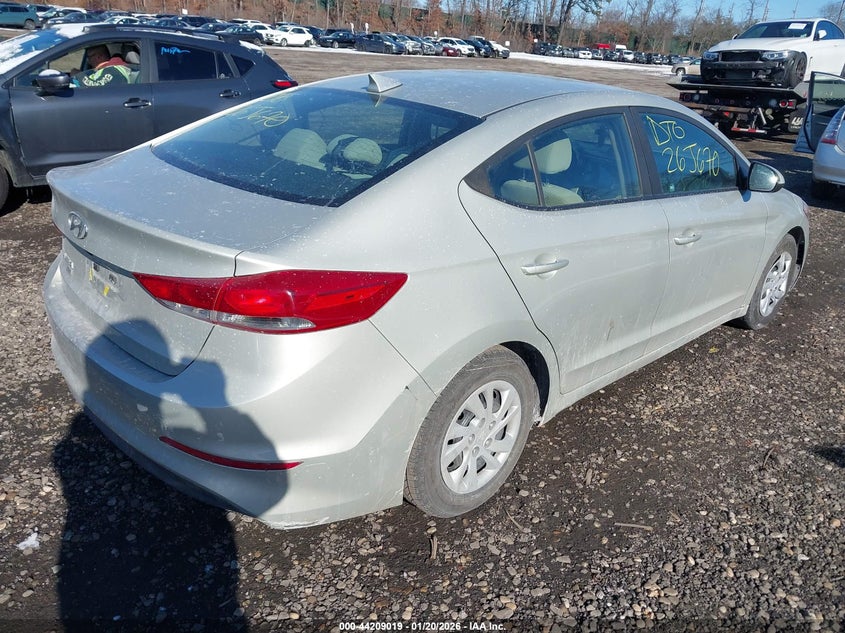 VIN 5NPD74LF0HH102501 2017 HYUNDAI ELANTRA SE