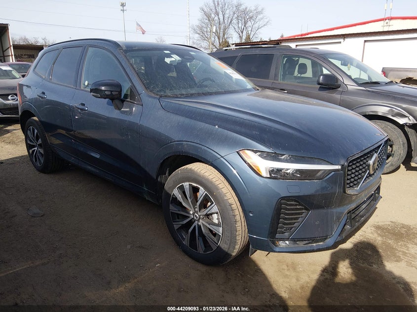 2025 Volvo Xc60 B5 Plus