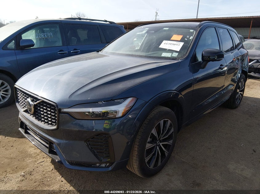 2025 Volvo Xc60 B5 Plus