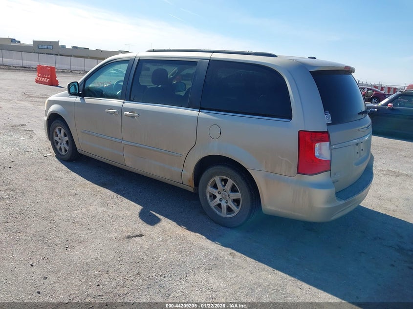 2013 Chrysler Town & Country Touring