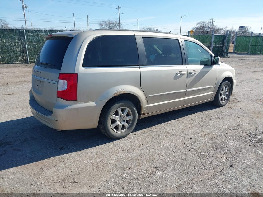 2013 Chrysler Town & Country Touring