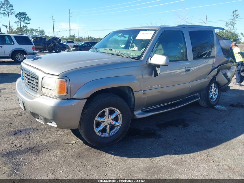 2000 Cadillac Escalade Standard