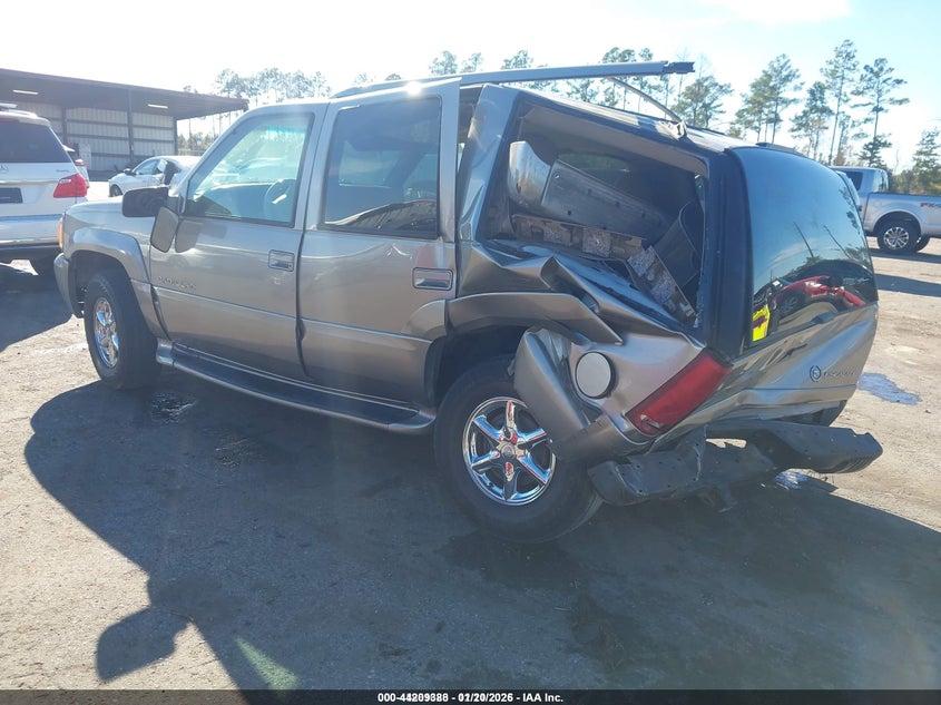 2000 Cadillac Escalade Standard