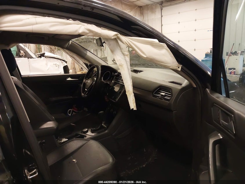 2018 Volkswagen Tiguan 2.0T Se/2.0T Sel