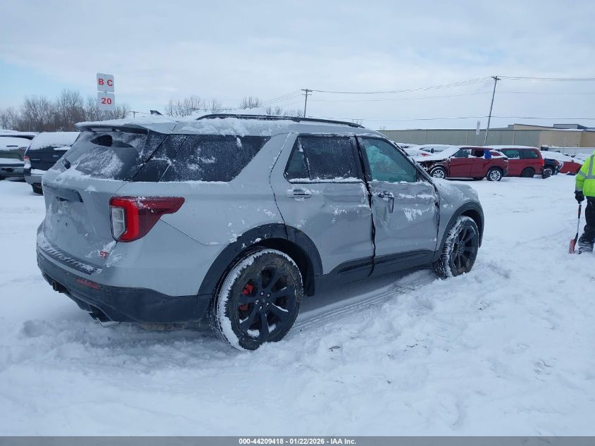 2022 Ford Explorer St