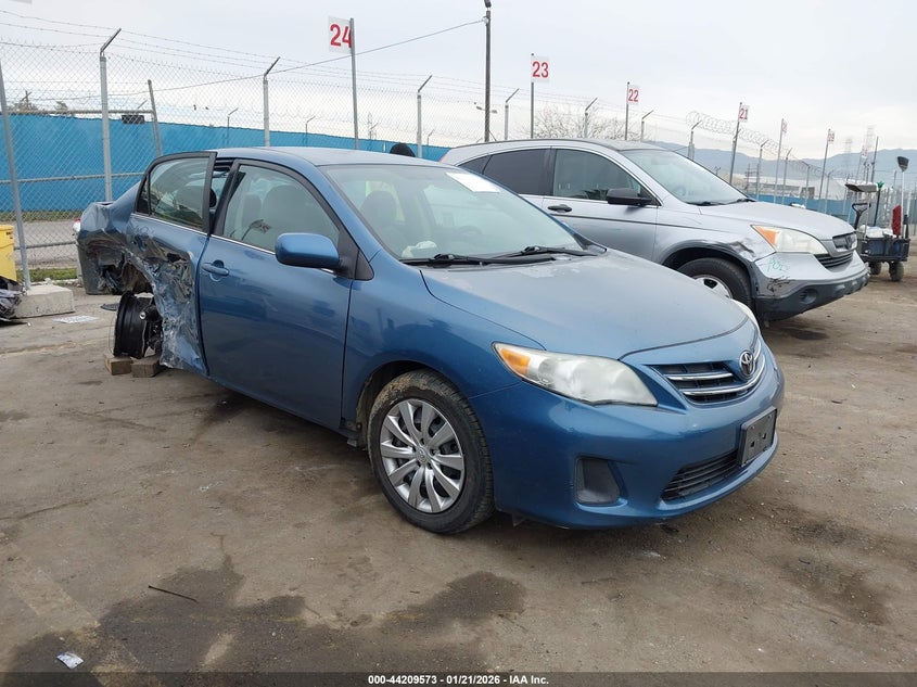 5YFBU4EE7DP128076 2013 Toyota Corolla Le auction photo 1