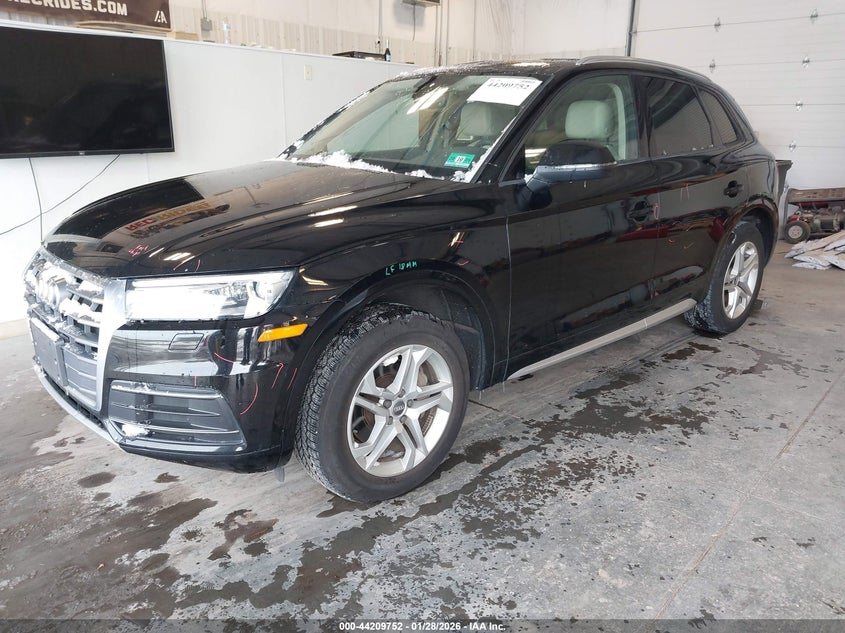2018 Audi Q5 2.0T Premium/2.0T Tech Premium