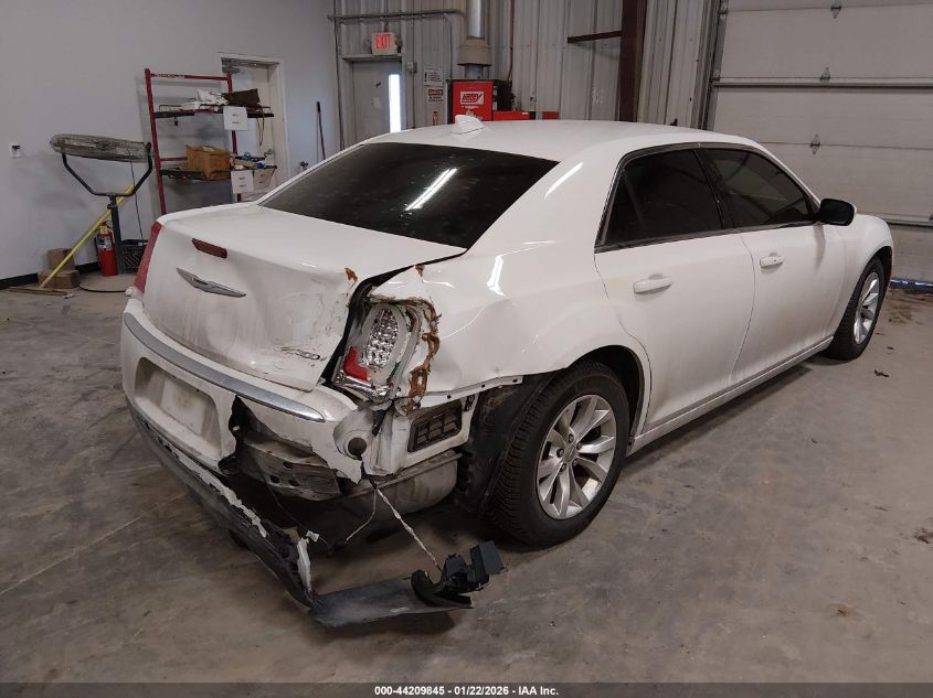 2016 Chrysler 300 Limited