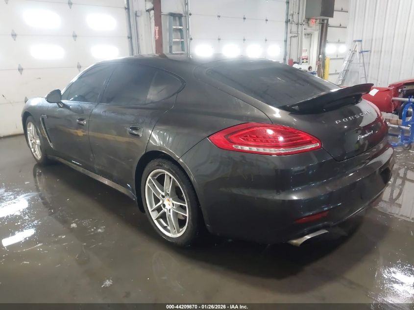 2016 Porsche Panamera 4