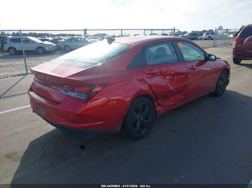 2023 Hyundai Elantra Sel