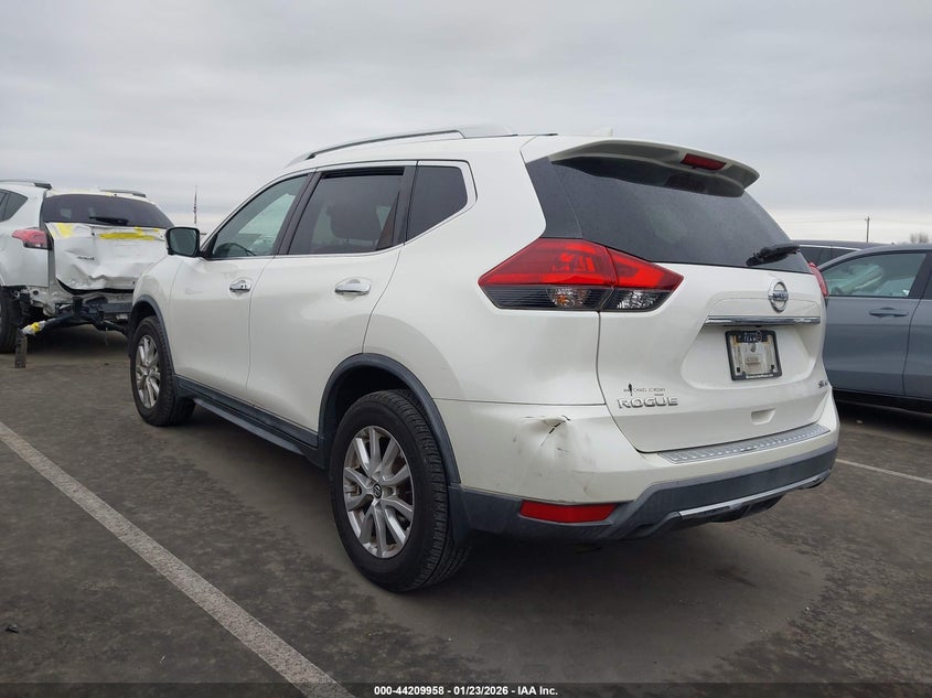 2018 Nissan Rogue Sv