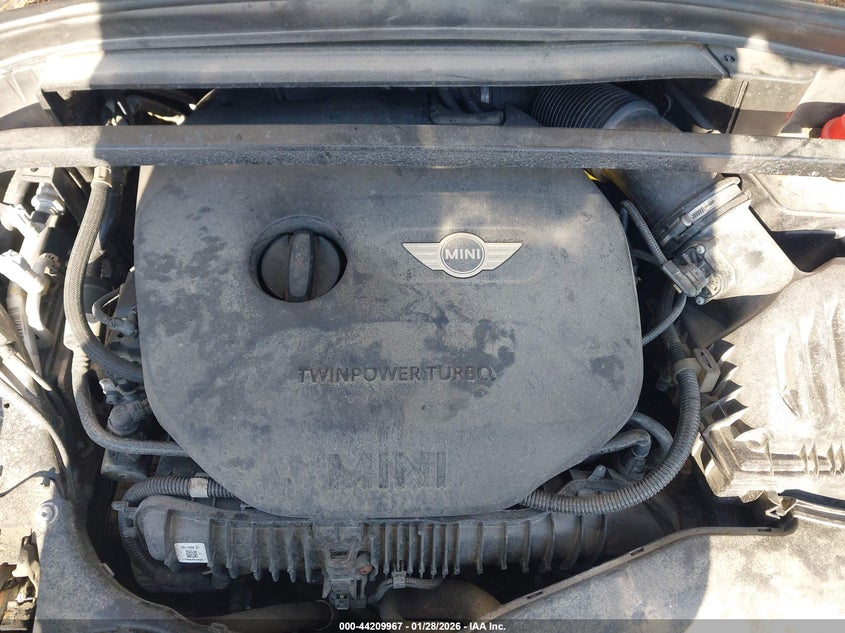 2018 Mini Countryman Cooper S VIN: WMZYT5C36J3E68797 Lot: 44209967