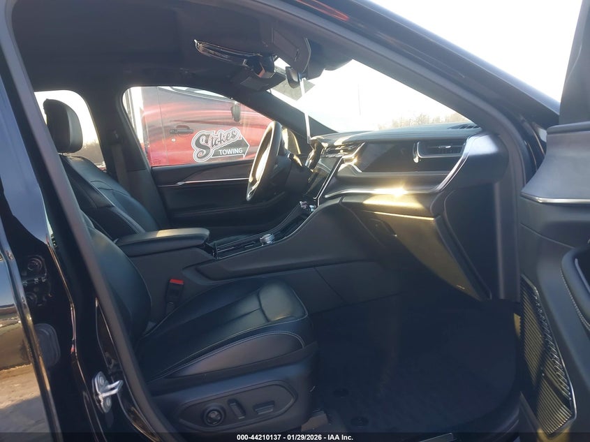 2023 Jeep Grand Cherokee 4Xe Overland