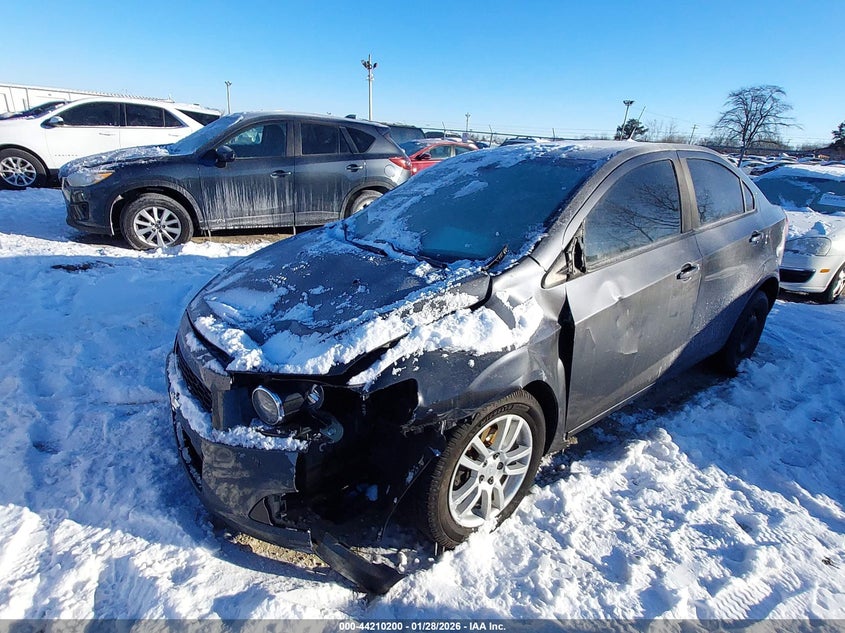 2013 Chevrolet Sonic Ls Auto