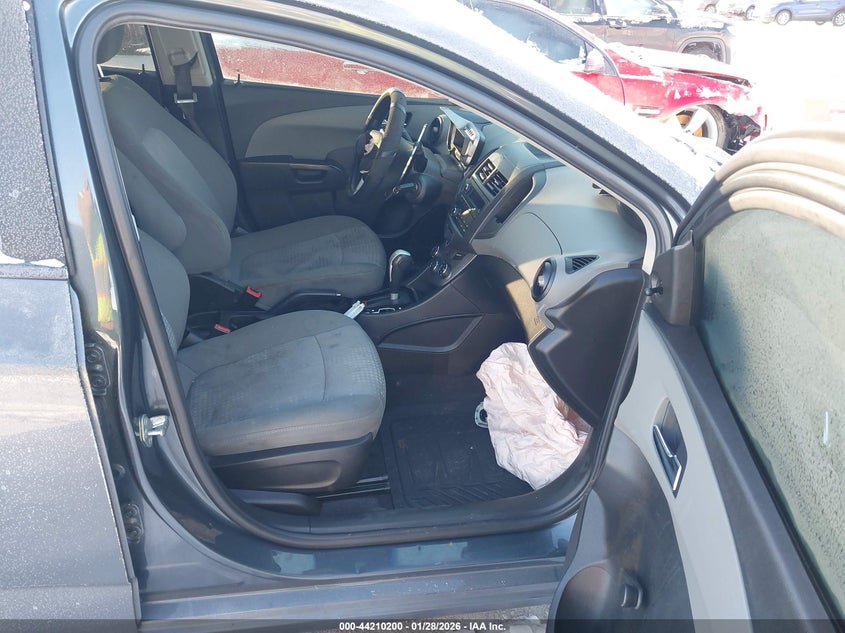 2013 Chevrolet Sonic Ls Auto