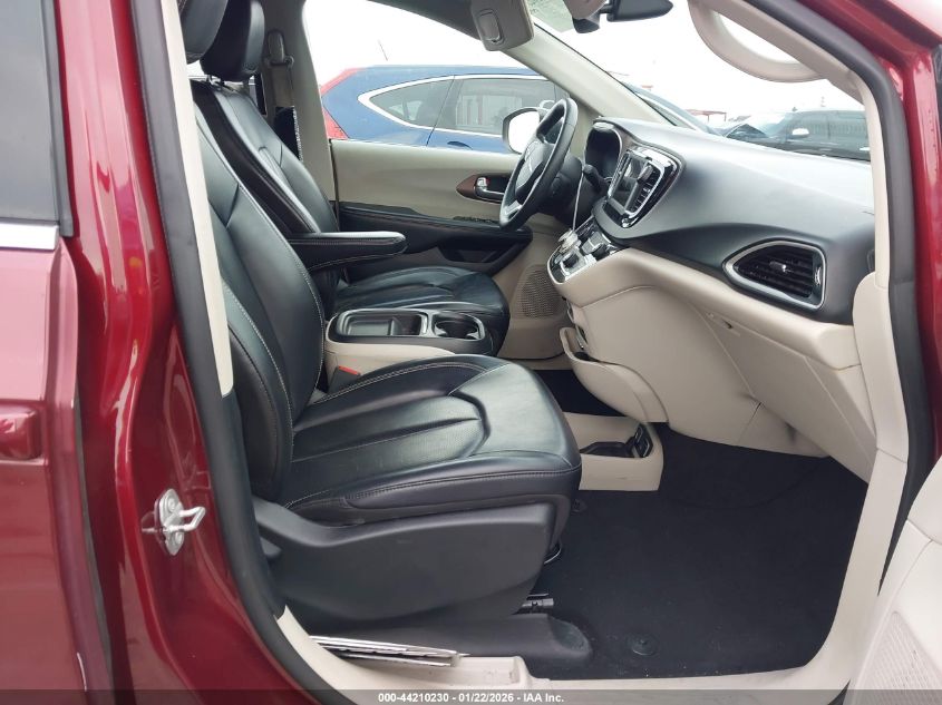 2020 Chrysler Voyager Lxi