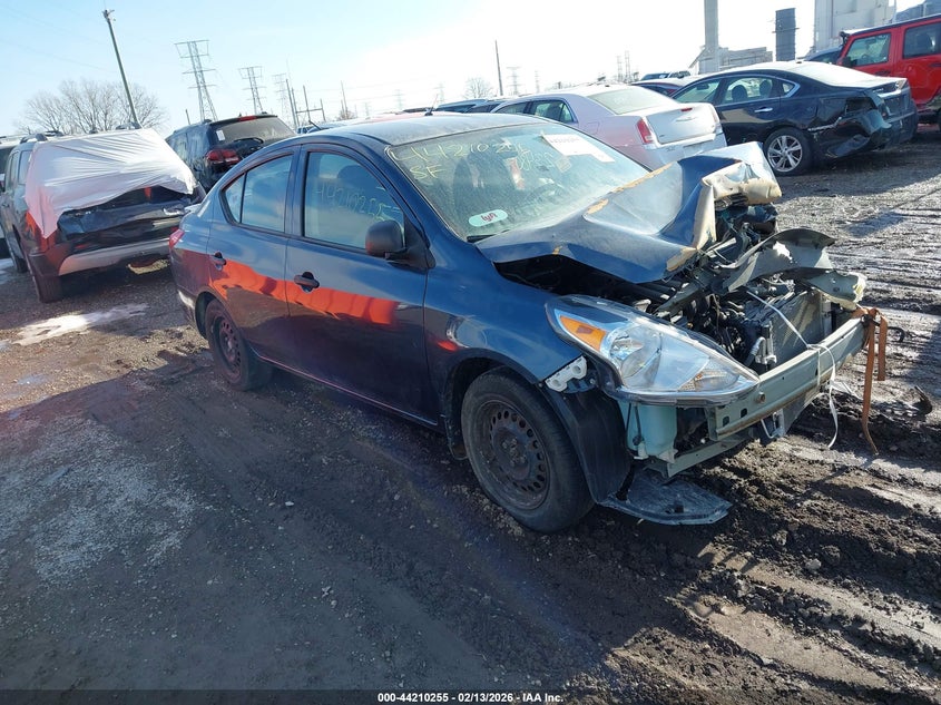 3N1CN7AP5FL812122 2015 Niss Versa 1.6 S Plus auction photo 1