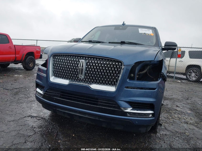 VIN 5LMJJ2LT4KEL45422 2019 LINCOLN NAVIGATOR RESERVE