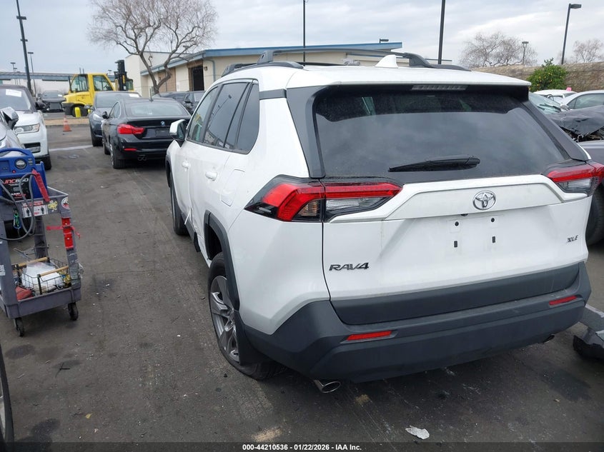 2025 Toyota Rav4 Xle